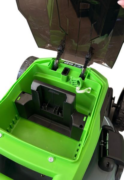 Аккумуляторная газонокосилка GR&Ouml;SSER GLM60/470 ((GB60/8 (60V, 8.0 Ah) х1, зарядное устройство)