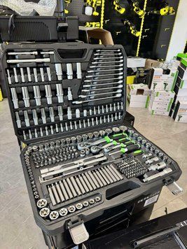 Набір інструментів FLINKERTEK НИ-300 (300 од.) в кейсі НИ-300, FGT